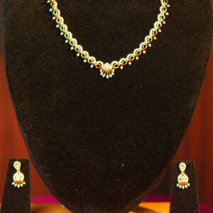 Golden Leaf Whisper Invisible Chain Product Arrangement