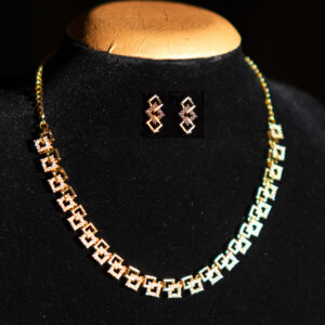 Classic Square Pattern Gold Necklace Set Product Display